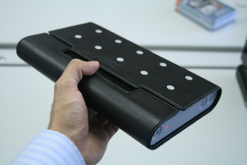 Illustration for article titled Sneak Peek at Griffin's Wireless Evolve iPod Speakers